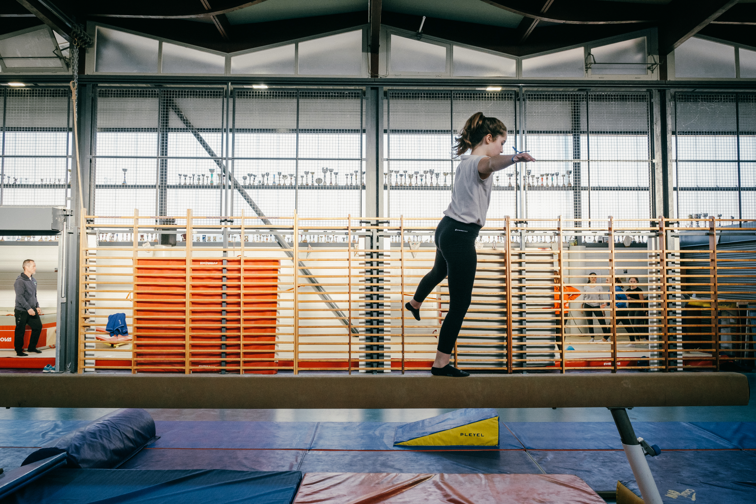 Petite fille gymnastique