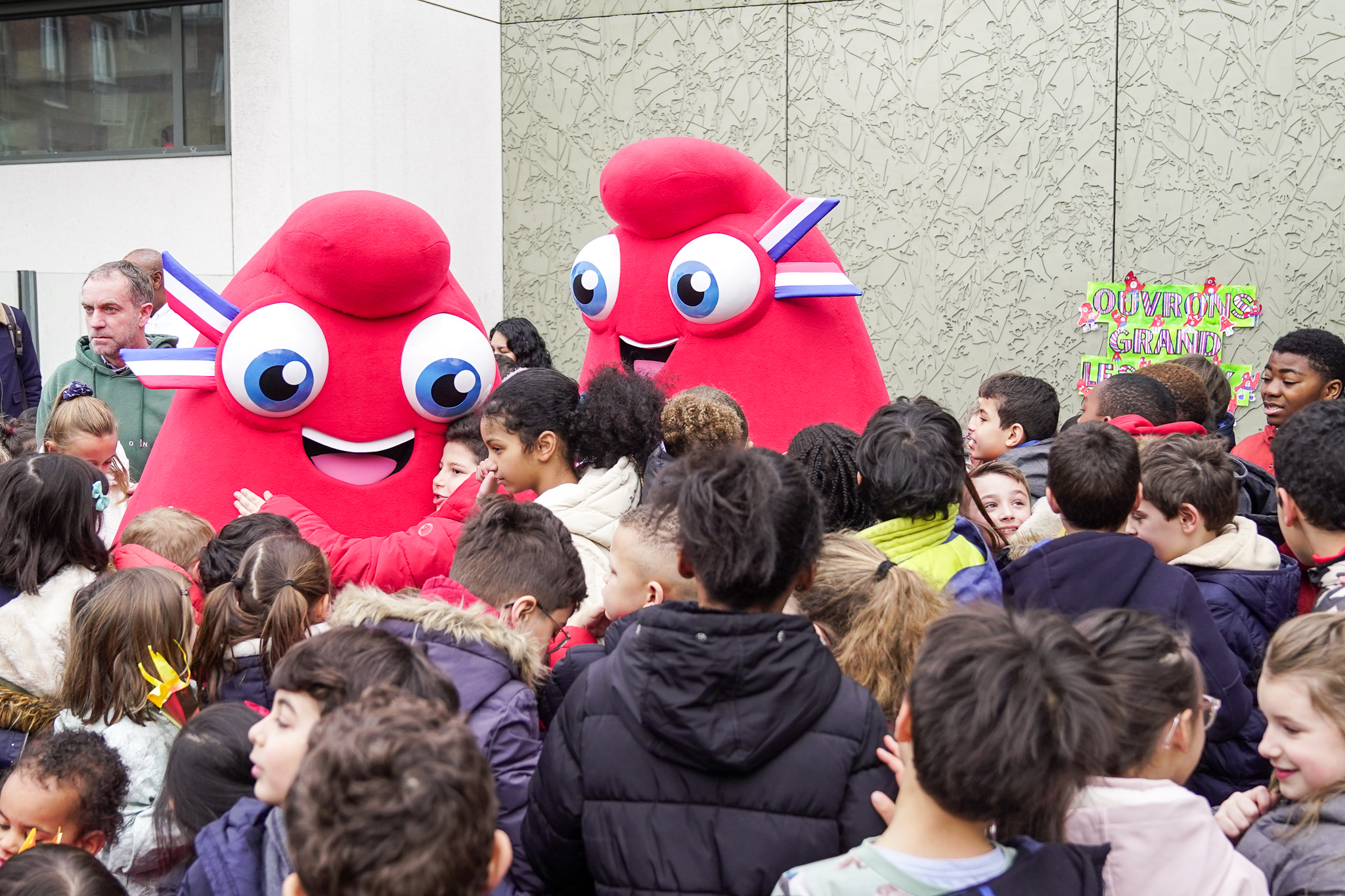 SOP 2023 mascotte et enfants